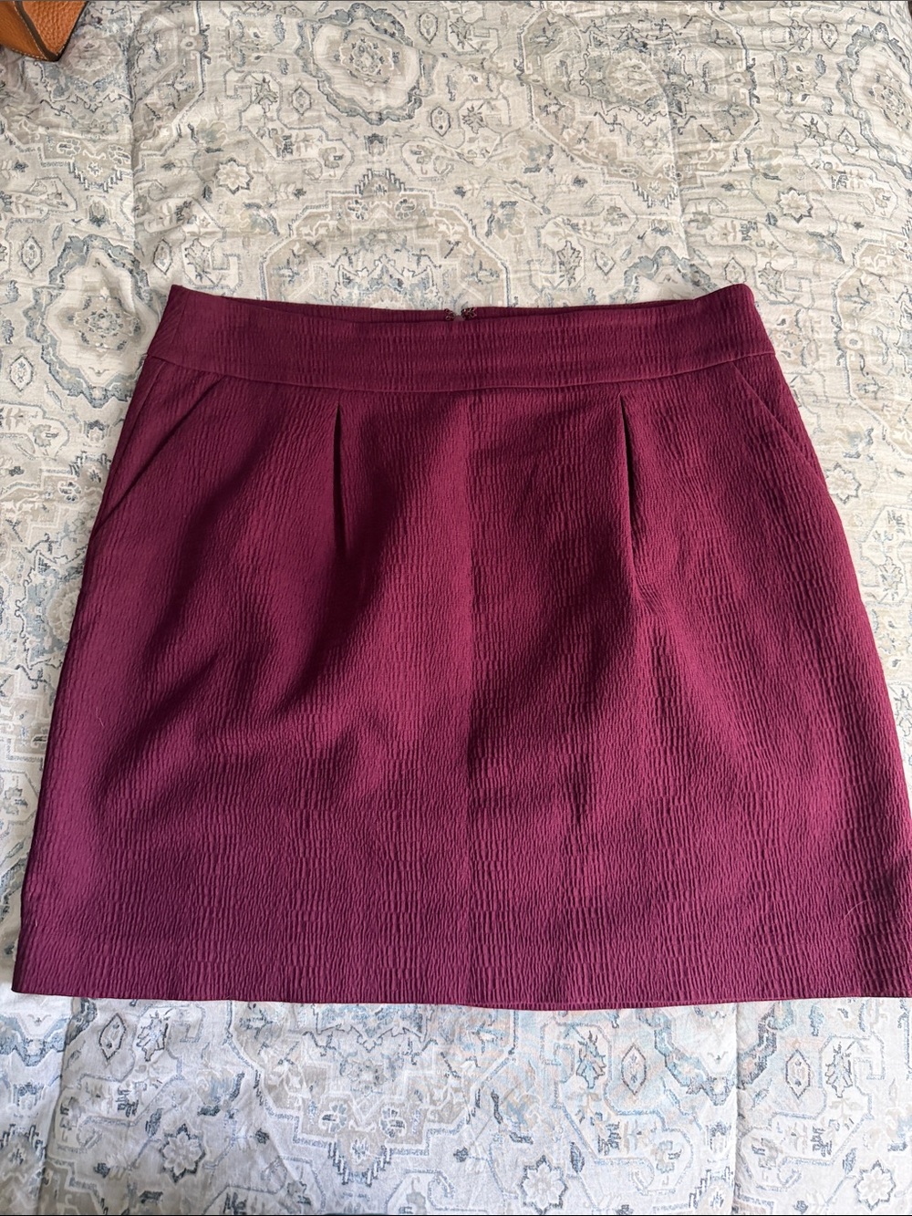 Loft women’s Plum Textured Mini Skirt